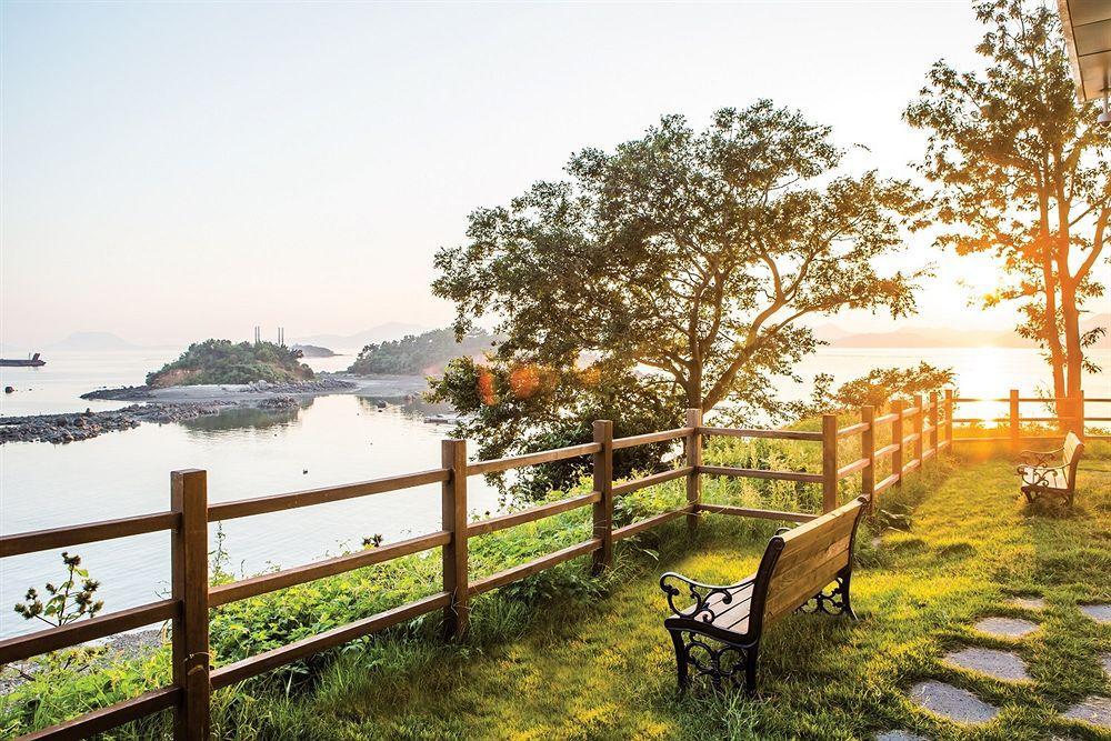 Hidden Bay Hotel Yeosu Exterior photo